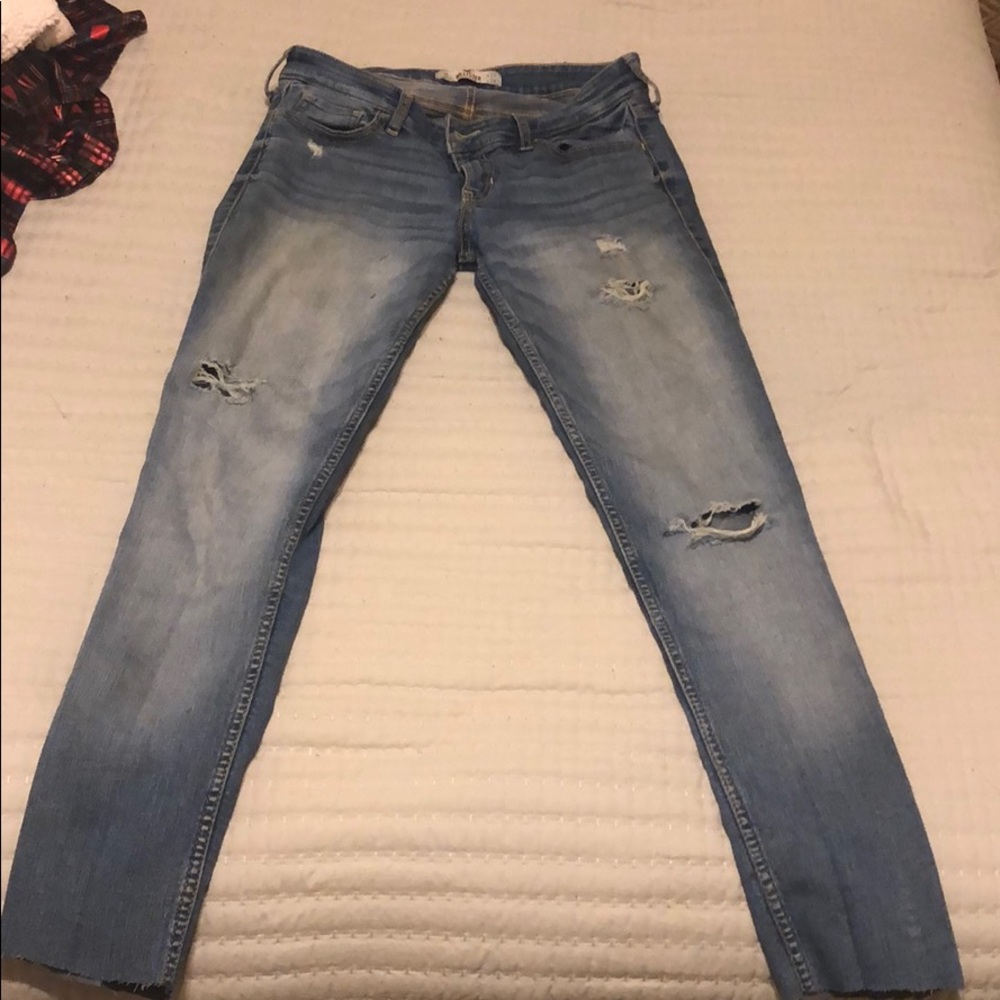 Ripped medium washed Hollister jeans